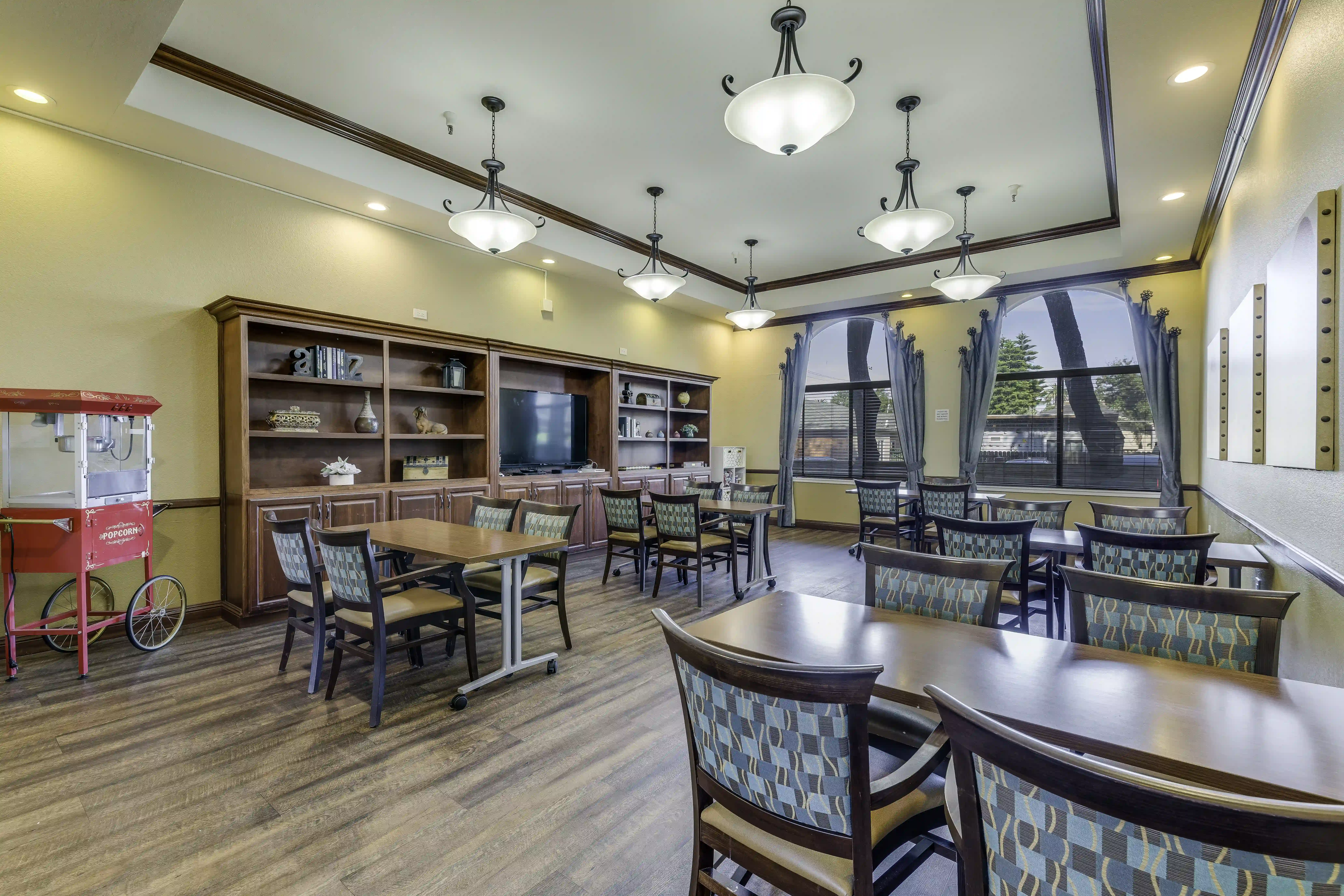 Common Area with Seating and Tables Common Area with Seating and Tables